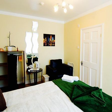 Gable Lodge Londra Esterno foto