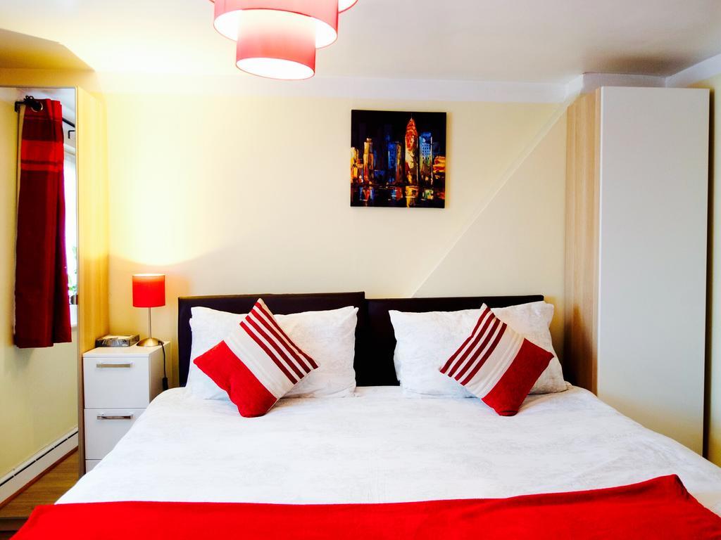 Gable Lodge Londra Esterno foto
