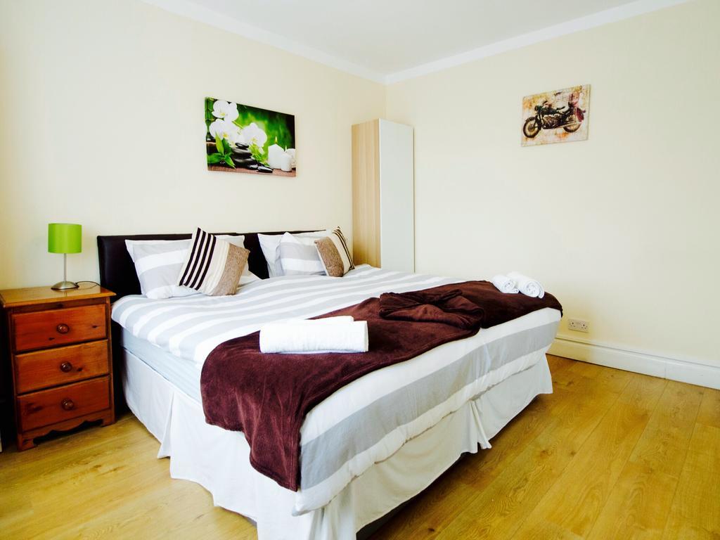 Gable Lodge Londra Esterno foto