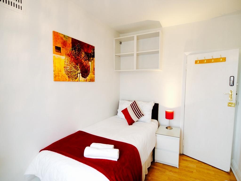 Gable Lodge Londra Esterno foto