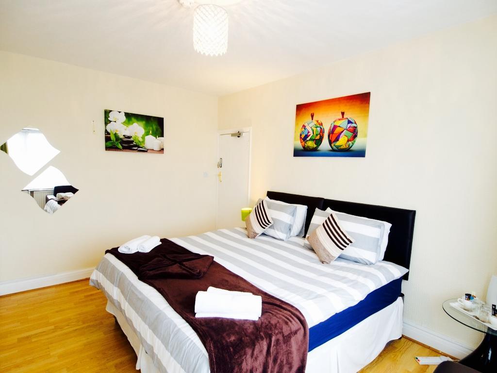 Gable Lodge Londra Esterno foto