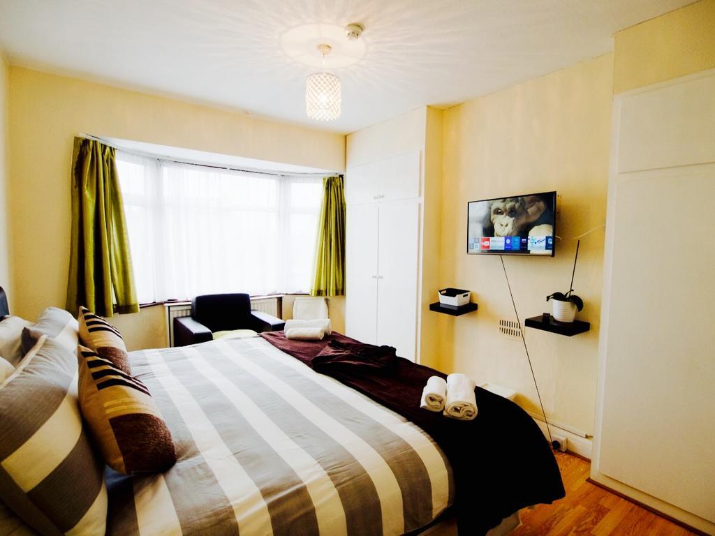 Gable Lodge Londra Esterno foto
